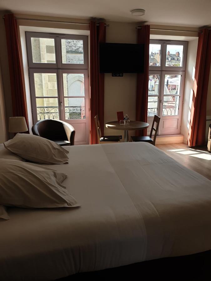 L'Hotellerie De La Toile A Beurre 昂斯尼 外观 照片
